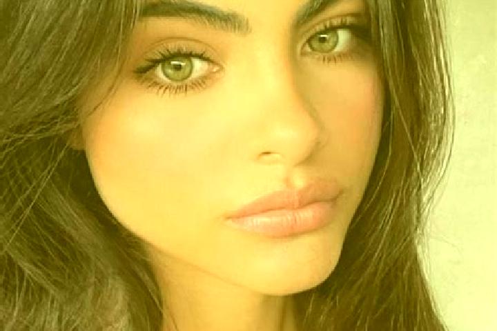 Elizabeth, 30, a brunette dark-eyed middle eastern companion based in North Leigh. Offering Deep French Kissing, Travel Companion, BDSM, Tantra, OWO. Availab...