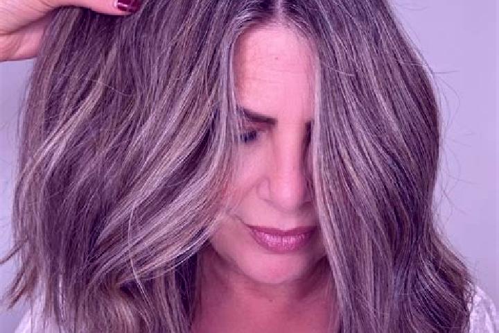 Elizabeth, 30, a dark blonde grey-eyed asian companion based in Minsin. Offering Tantra, GFE, CIM. Available for incall and outcall, day and evening dates.