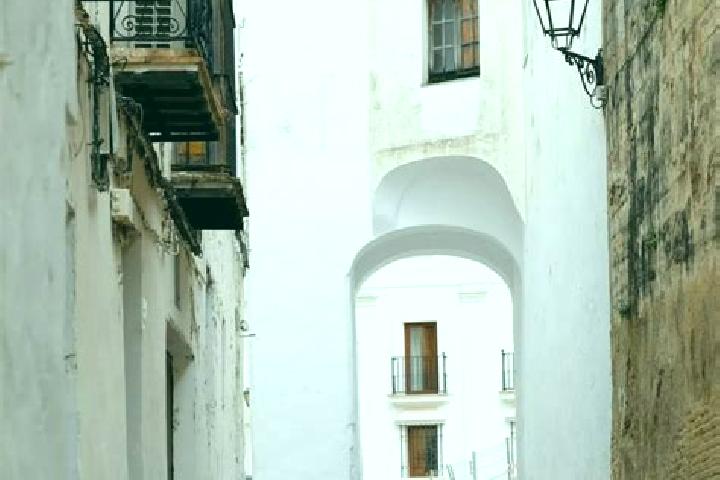 Elizabeth, 30 — Escort in Arcos de las Salinas, Spain