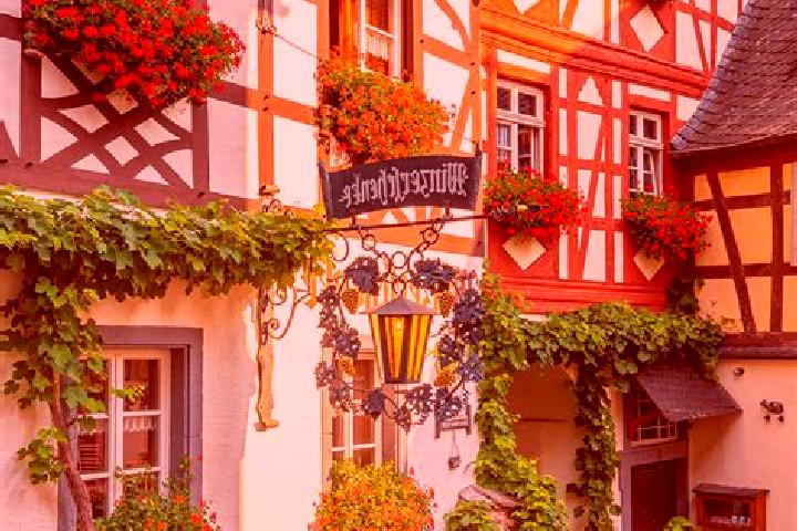 Elizabeth, 30 — Escort in Berg, Germany