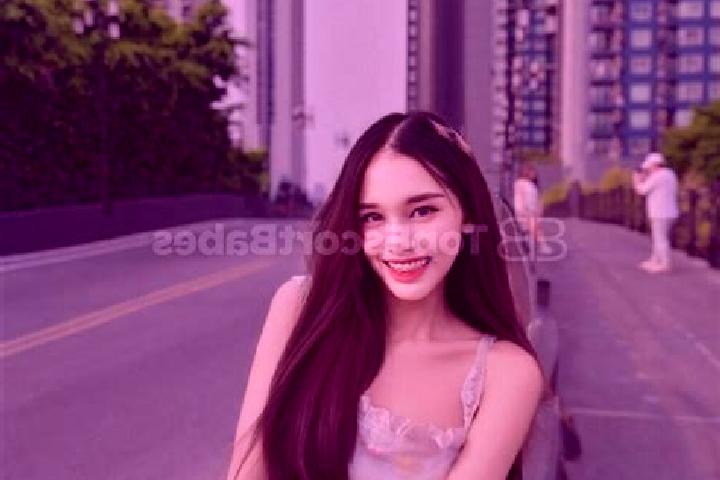 Elizabeth, 30 — Escort in Meili, China