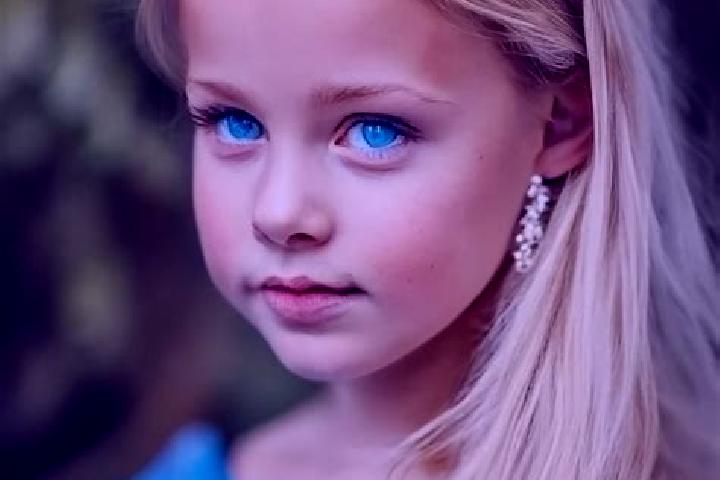 Elizabeth, 31, a blonde blue-eyed mixed companion based in Rottne. Offering Overnight, Tantra, Domination, Striptease, Dinner Date. Available for incall and ...