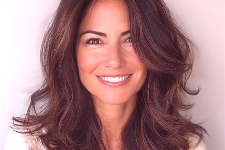 Elizabeth, 31, a brunette brown-eyed middle eastern companion based in Elixku. Offering Striptease, Duos, Erotic Massage. Available for incall and outcall, d...