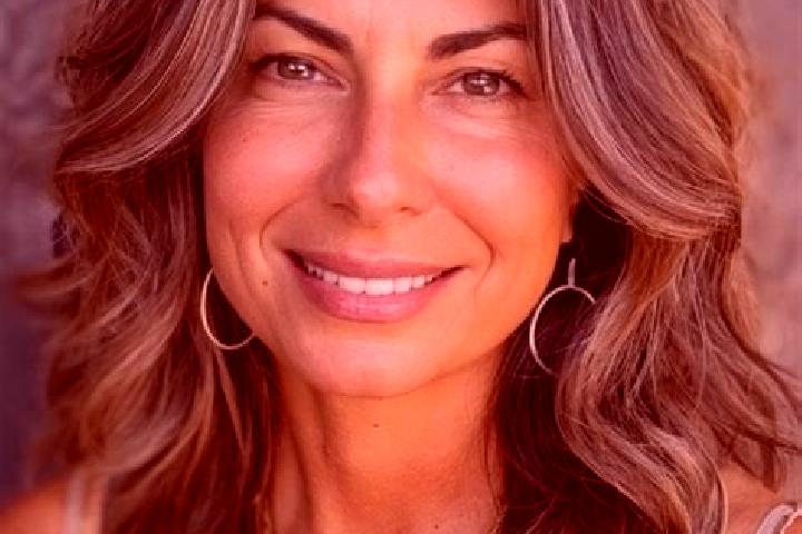Elizabeth, 31, a brunette grey-eyed middle eastern companion based in Hector Caballero. Offering GFE, Fetish, A-Level, Massage. Available for incall and outc...