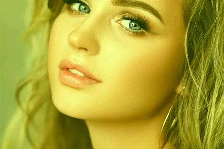 Elizabeth, 31, a dark blonde blue-eyed mediterranean companion based in Quezaltepeque. Offering Overnight, Travel Companion, GFE. Available for incall and ou...