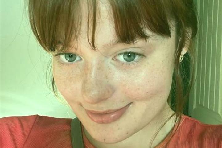 Elizabeth, 31, a red brown-eyed european companion based in Zurce. Offering Domination, Party Girl, Travel Companion, OWO. Available for incall and outcall, ...