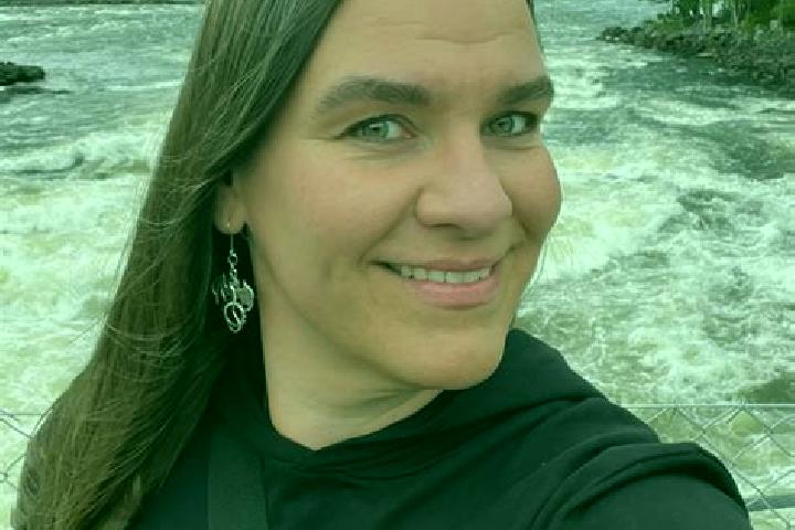 Elizabeth, 31 — Escort in Roebaeck, Sweden