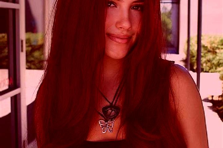 Elizabeth, 32, a auburn dark-eyed mixed companion based in Tuljapur. Offering Erotic Massage, Overnight, Deep French Kissing, Domination. Available for incal...