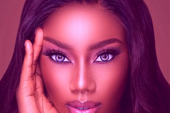 Elizabeth, 32, a chestnut blue-eyed ebony companion based in Giron. Offering BDSM, Tantra, Deep French Kissing, Dinner Date. Available for incall and outcall...