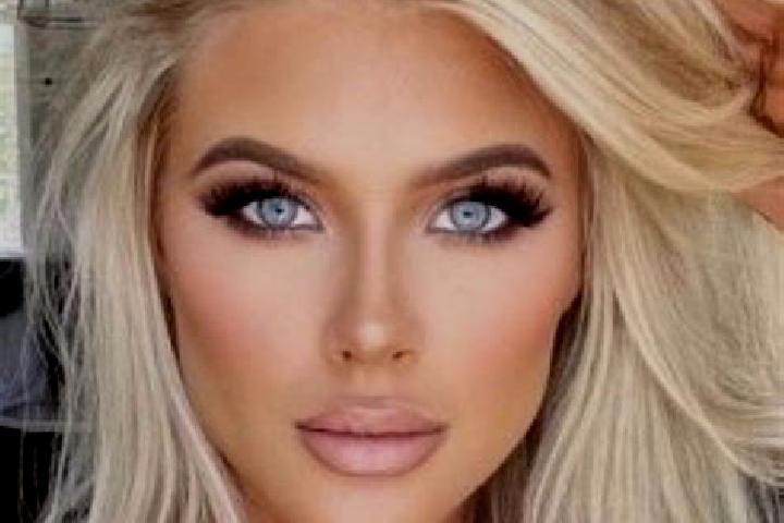 Elizabeth, 32, a platinum blonde dark-eyed asian companion based in Llacao. Offering Girlfriend Experience, Massage, OWO, BDSM. Available for incall and outc...