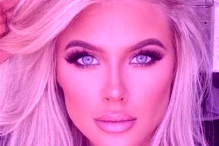 Elizabeth, 32, a platinum blonde dark-eyed caribbean companion based in Gessopalena. Offering Dinner Date, Duos, Domination, BDSM. Available for incall and o...