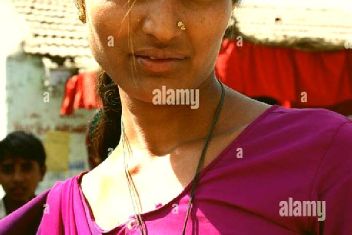 Elizabeth, 32, a red blue-eyed indian companion based in Khatiguda. Offering Travel Companion, A-Level, Party Girl, Girlfriend Experience. Available for inca...