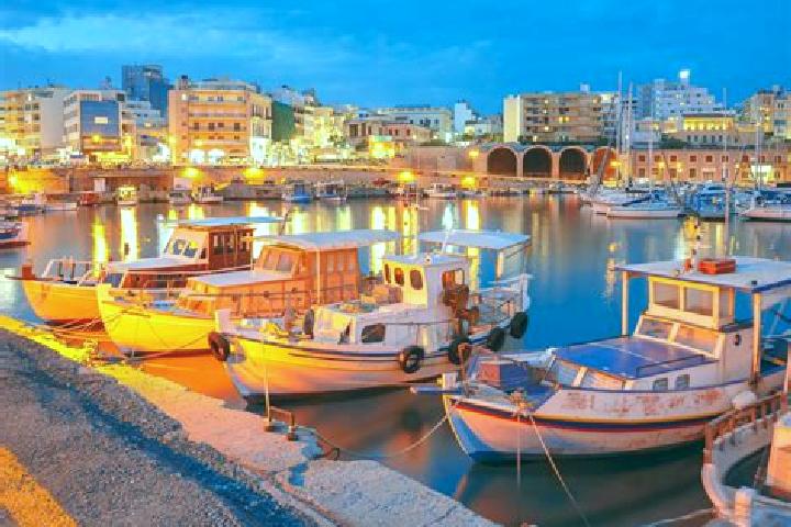 Elizabeth, 32 — Escort in Irakleion, Greece