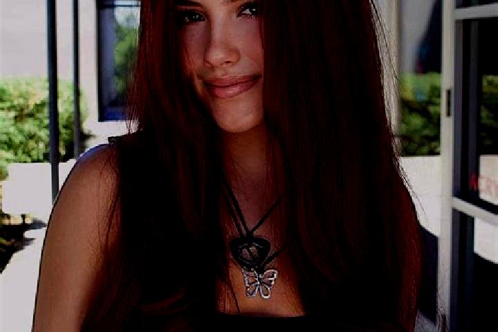 Elizabeth, 33, a auburn dark-eyed mediterranean companion based in Samary. Offering 69, Overnight, Roleplay, Tantra. Available for incall and outcall, overni...