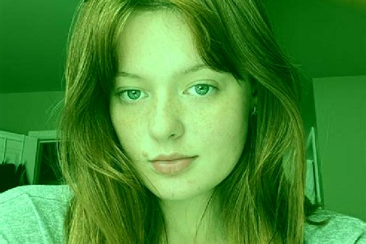 Elizabeth, 33, a auburn grey-eyed caribbean companion based in Portage Park. Offering GFE, CIM. Available for incall and outcall, overnight bookings available.