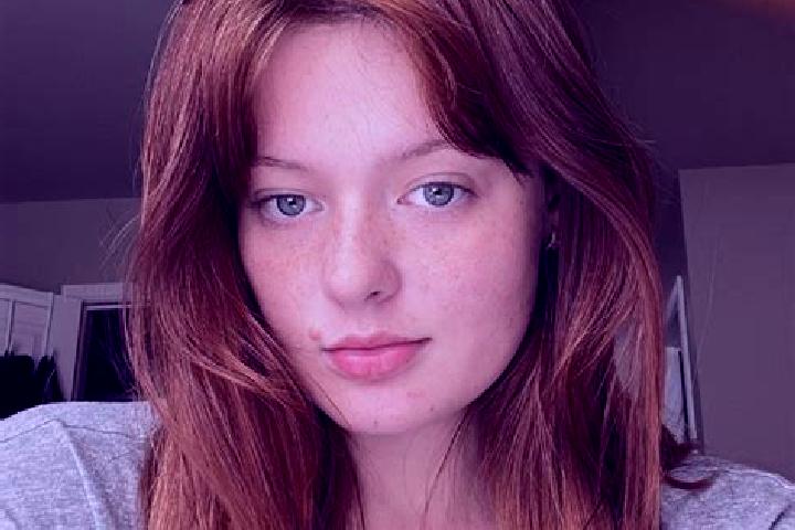 Elizabeth, 33, a auburn grey-eyed european companion based in Bohu. Offering Deep French Kissing, Prostate Massage, Party Girl, GFE, Dinner Date. Available f...