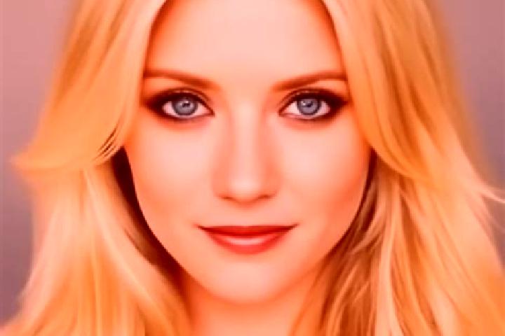 Elizabeth, 33, a blonde grey-eyed mixed companion based in Tecaxic. Offering Erotic Massage, BDSM, Girlfriend Experience, Party Girl, Dinner Date. Available ...
