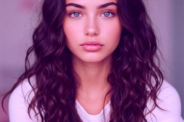 Elizabeth, 33, a chestnut amber-eyed mediterranean companion based in Dyendana. Offering Overnight, Deep French Kissing, Massage. Available for incall and ou...