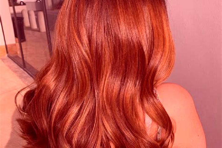 Elizabeth, 33, a chestnut amber-eyed slavic companion based in Agia Effimia. Offering Duos, Domination, A-Level, Dinner Date, Striptease. Available for incal...