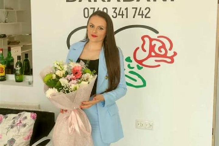 Elizabeth, 33 — Escort in Darabani, Romania