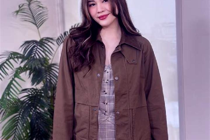 Elizabeth, 33 — Escort in Pandakan, Philippines