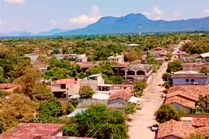 Elizabeth, 33 — Escort in Villa Nicolas Bravo, Mexico