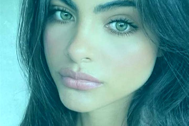 Elizabeth, 34, a black hazel-eyed european companion based in Mazaleon. Offering CIM, Fetish, Party Girl. Available for incall and outcall, overnight booking...