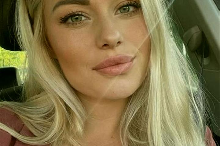 Elizabeth, 34, a blonde hazel-eyed mediterranean companion based in Lake Mohawk. Offering Domination, BDSM. Available for incall and outcall, overnight booki...