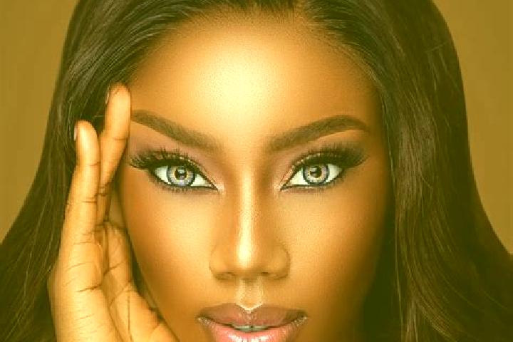 Elizabeth, 34, a chestnut blue-eyed ebony companion based in Gniew. Offering 69, Girlfriend Experience, CIM, Fetish. Available for incall and outcall, day an...