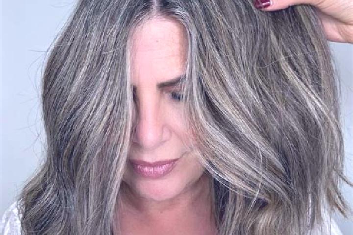 Elizabeth, 34, a dark blonde grey-eyed ebony companion based in Cervicesti. Offering Striptease, OWO. Available for incall and outcall, overnight bookings av...
