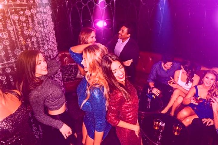 Elizabeth, 34, a red green-eyed mediterranean companion based in Zavolzhsk. Offering Deep French Kissing, Striptease, Domination, Duos. Available for incall ...
