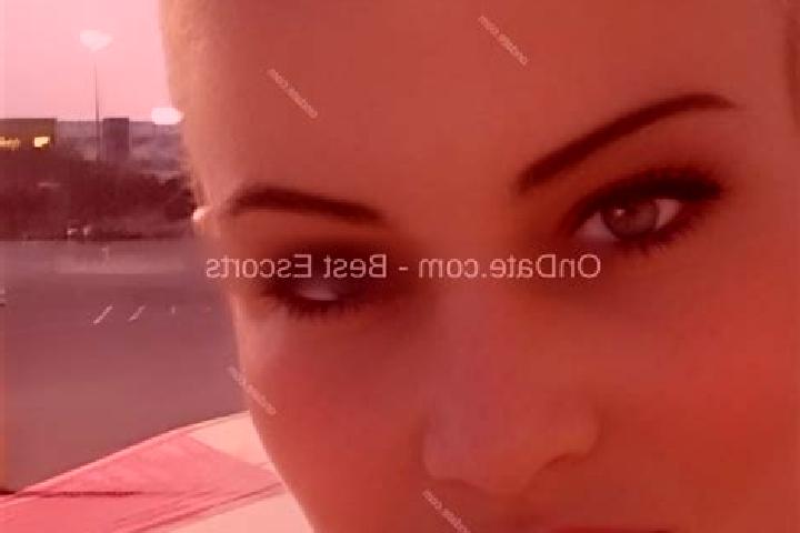 Elizabeth, 34 — Escort in Shencun, China
