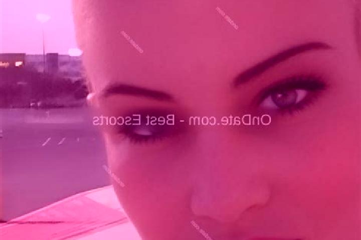 Elizabeth, 34 — Escort in Topeka, United States