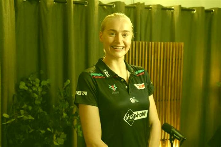 Elizabeth, 34 — Escort in Weston, Australia