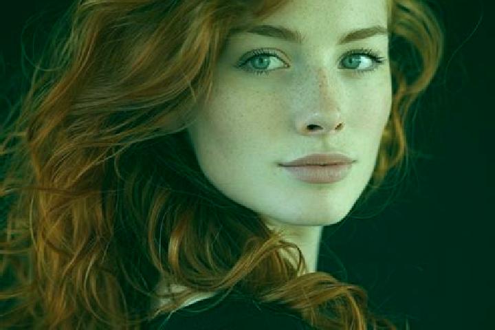 Elizabeth, 35, a auburn green-eyed european companion based in Hodal. Offering A-Level, GFE, Dinner Date. Available for incall and outcall, day and evening d...