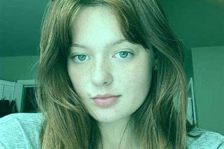 Elizabeth, 35, a auburn grey-eyed caucasian companion based in Sunol. Offering A-Level, Domination, Party Girl. Available for incall and outcall, overnight b...