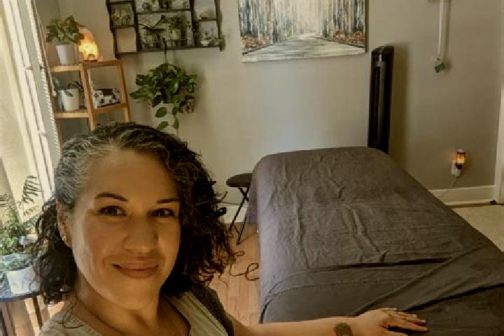 Elizabeth, 35, a black grey-eyed indian companion based in Aspio. Offering OWO, GFE, A-Level, Erotic Massage. Available for incall and outcall, overnight boo...