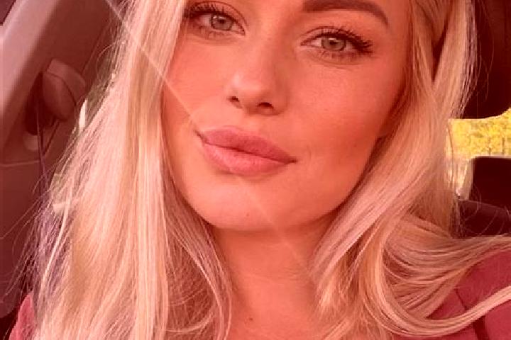 Elizabeth, 35, a blonde hazel-eyed indian companion based in Riasi. Offering Dinner Date, A-Level, Massage, 69. Available for incall and outcall, day and eve...