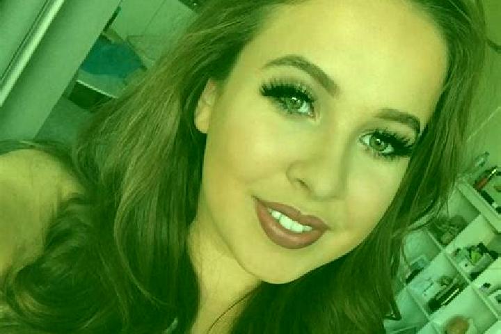 Elizabeth, 35, a dark blonde brown-eyed asian companion based in Botiieve. Offering A-Level, OWO, Erotic Massage, Striptease. Available for incall and outcal...