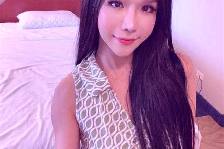 Elizabeth, 35, a dark blonde dark-eyed asian companion based in Thi Tran Hung Quoc. Offering Roleplay, Overnight, Tantra. Available for incall and outcall, d...