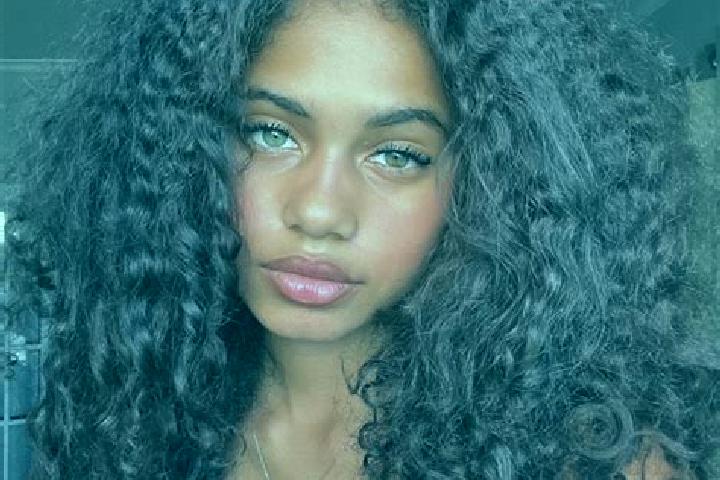 Elizabeth, 35, a red blue-eyed ebony companion based in Buzet. Offering CIM, Girlfriend Experience, Tantra, Travel Companion. Available for incall and outcal...