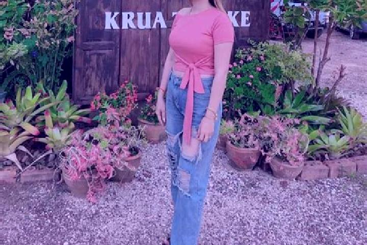 Elizabeth, 35 — Escort in Chantrea, Cambodia