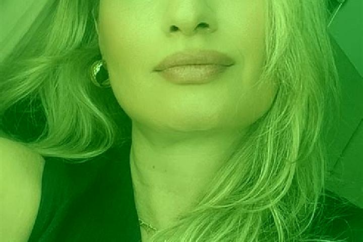 Elizabeth, 35 — Escort in Sanchey, France
