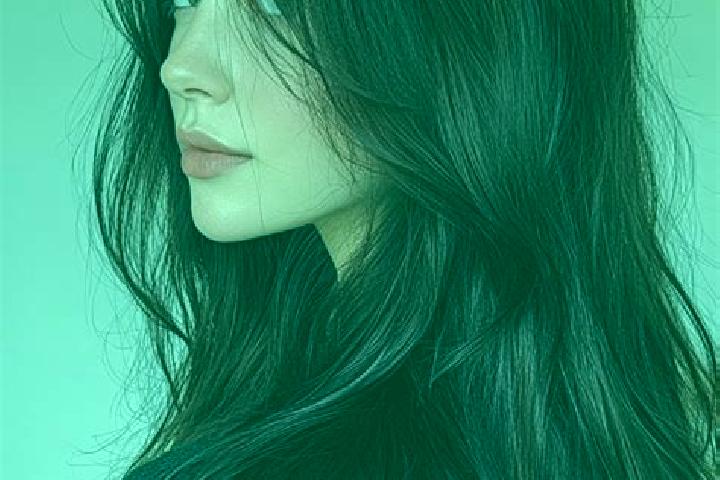 Elizabeth, 36, a auburn brown-eyed middle eastern companion based in Sassen. Offering BDSM, Overnight, GFE, CIM. Available for incall and outcall, day and ev...