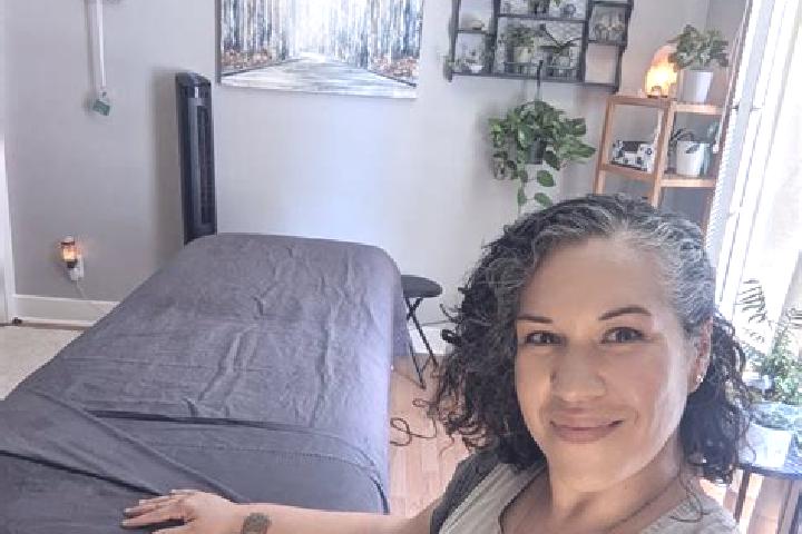 Elizabeth, 36, a black blue-eyed mediterranean companion based in Neos Zygos. Offering Fetish, Erotic Massage. Available for incall and outcall, overnight bo...