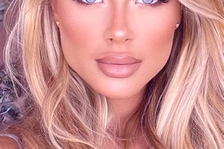 Elizabeth, 36, a blonde hazel-eyed latina companion based in Torretta. Offering Tantra, OWO, A-Level. Available for incall and outcall, overnight bookings av...