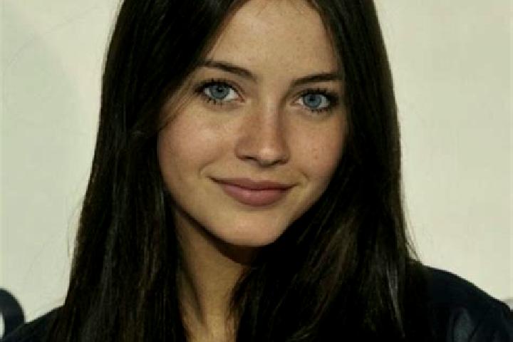 Elizabeth, 36, a brunette blue-eyed slavic companion based in Olvera. Offering CIM, Erotic Massage, Fetish. Available for incall and outcall, day and evening...