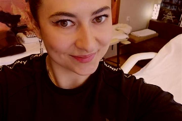 Elizabeth, 36, a brunette dark-eyed slavic companion based in Lafiagi. Offering CIM, BDSM, Deep French Kissing, Massage. Available for incall and outcall, ov...