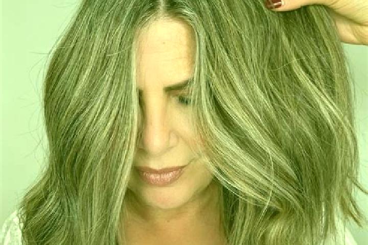 Elizabeth, 36, a dark blonde grey-eyed indian companion based in Moshenskoye. Offering Dinner Date, Massage, CIM. Available for incall and outcall, overnight...