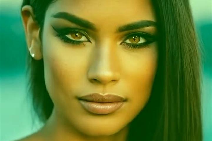 Elizabeth, 36, a red hazel-eyed latina companion based in Diffa. Offering Travel Companion, Massage, CIM, Girlfriend Experience, Roleplay. Available for inca...